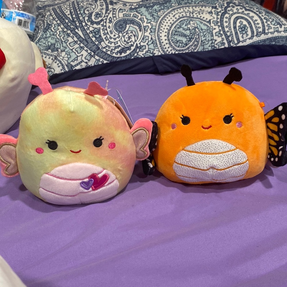 balia and mony squishmallow